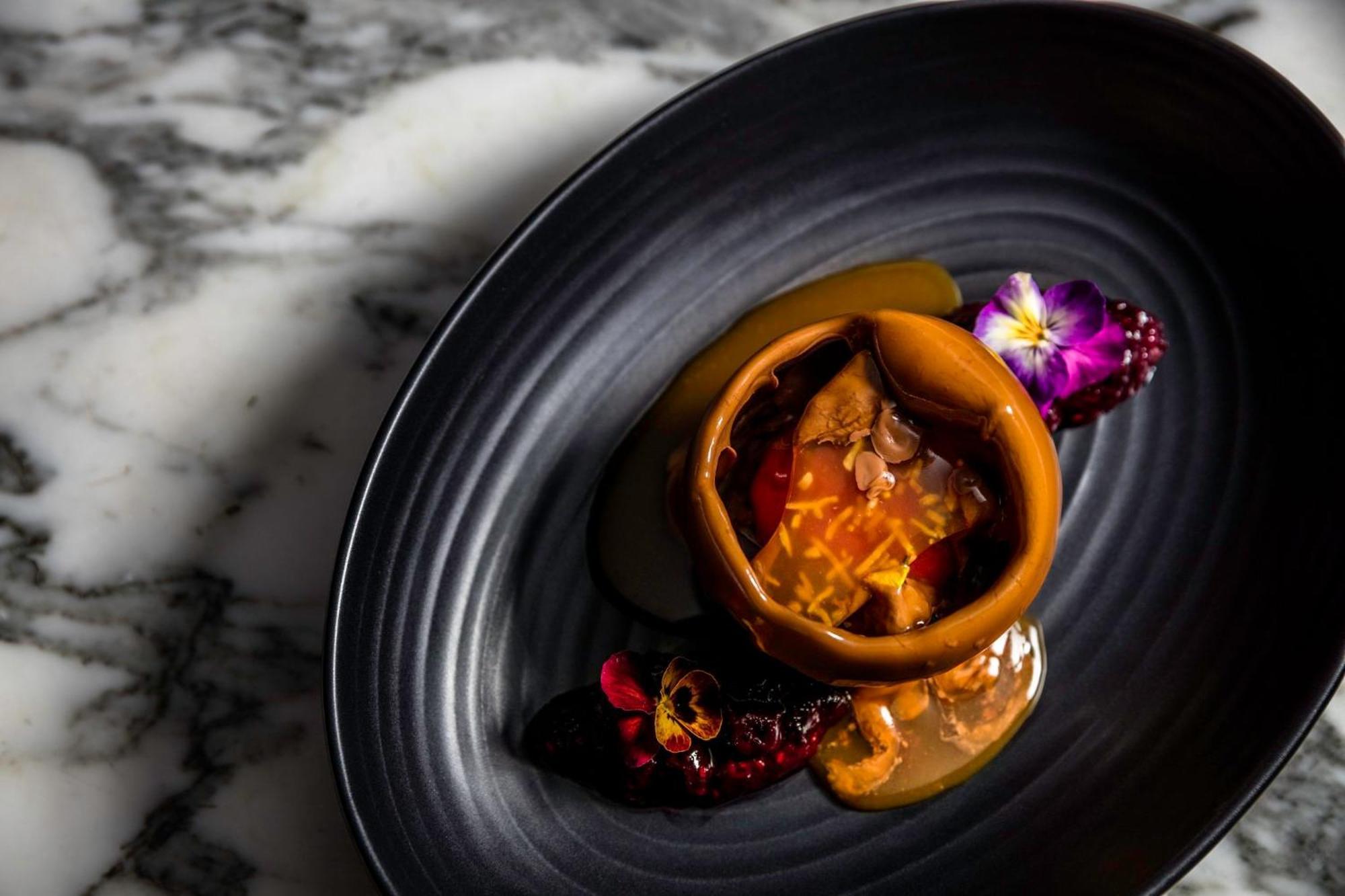 Intercontinental Melbourne The Rialto By Ihg Hotel Exterior photo A dessert at the restaurant
